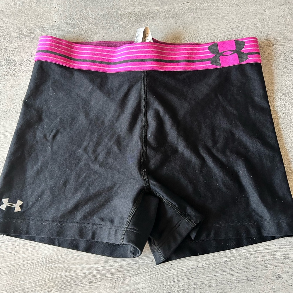 Under Armour Heat Gear Fitted Spandex‎ Shorts size Small